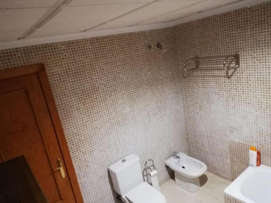 Appartamento Apartamento Grande En El Puerto Marina Del Este La Herradura  Esterno foto